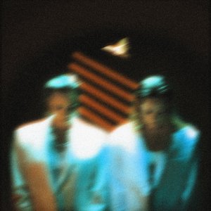 卢昱晓被❌到爽被爆衣
